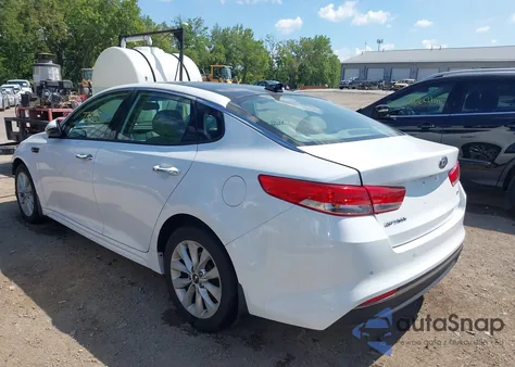 2018 Kia Optima Ex z USA, uszkodzony, nr VIN 5XXGU4L36JG203331